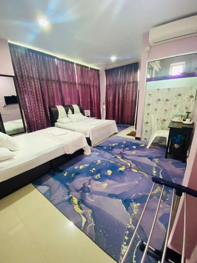 Paka Tamim Seaview Hotel Bagian luar foto