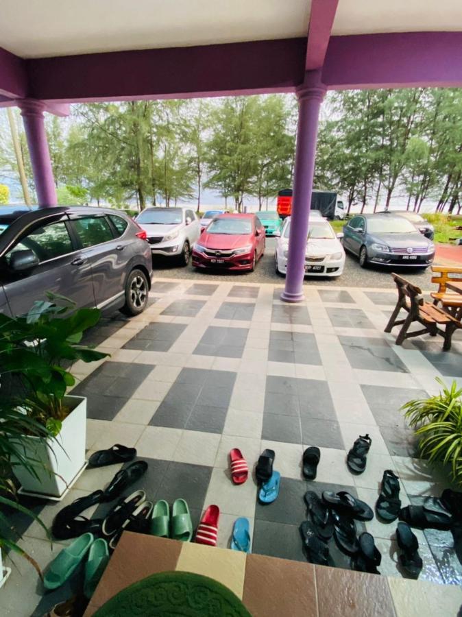 Paka Tamim Seaview Hotel Bagian luar foto