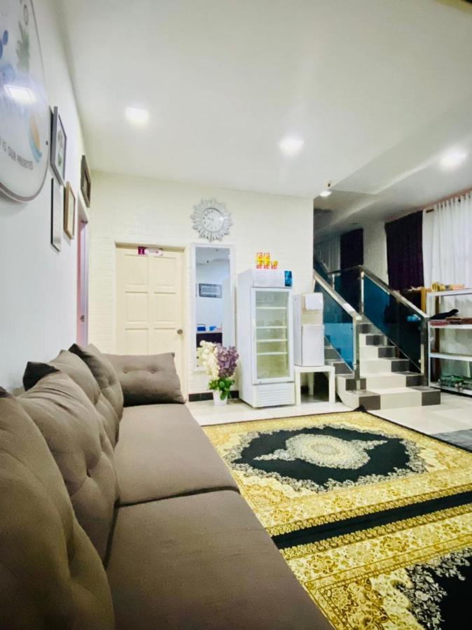Paka Tamim Seaview Hotel Bagian luar foto