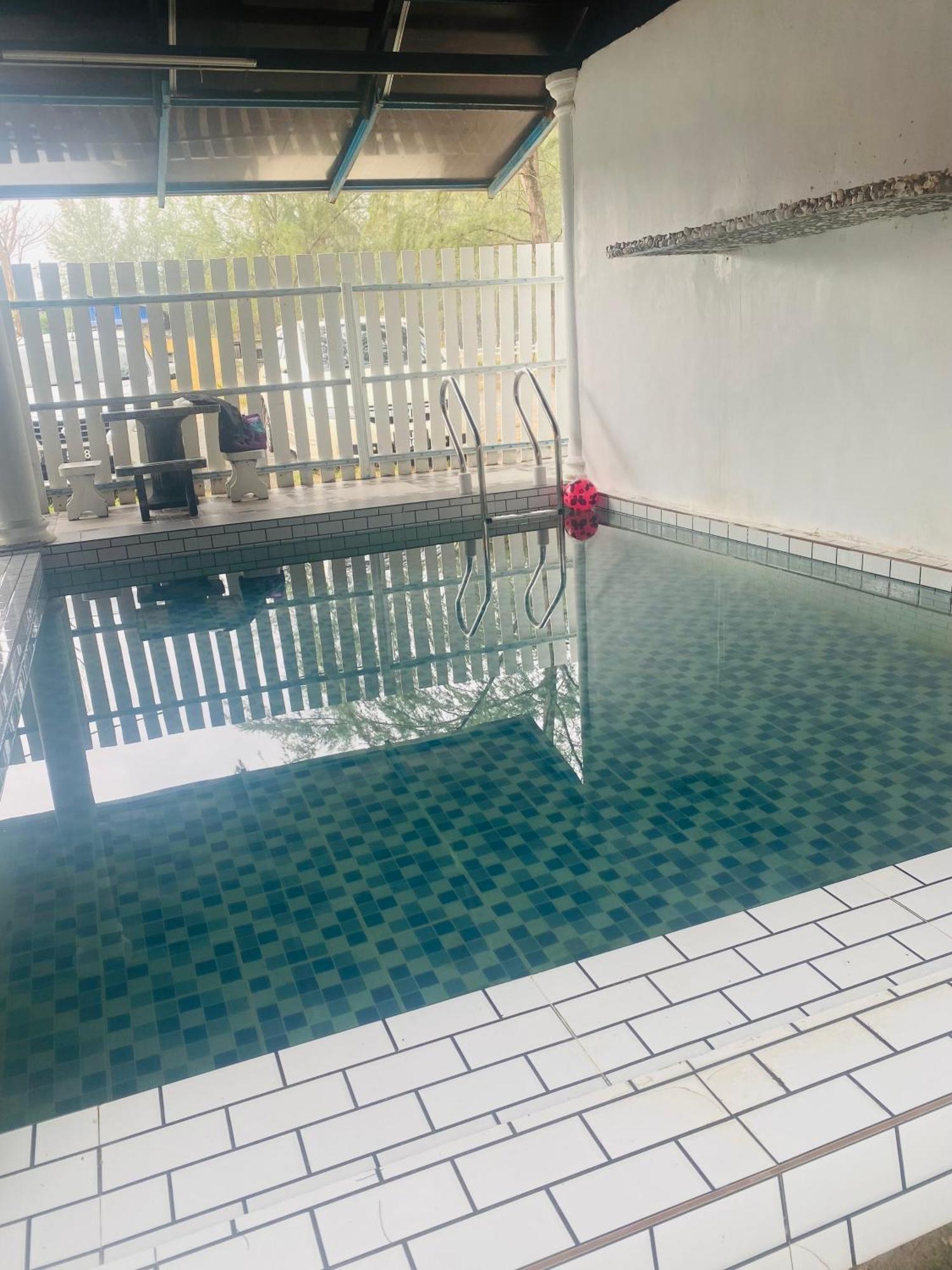 Paka Tamim Seaview Hotel Bagian luar foto