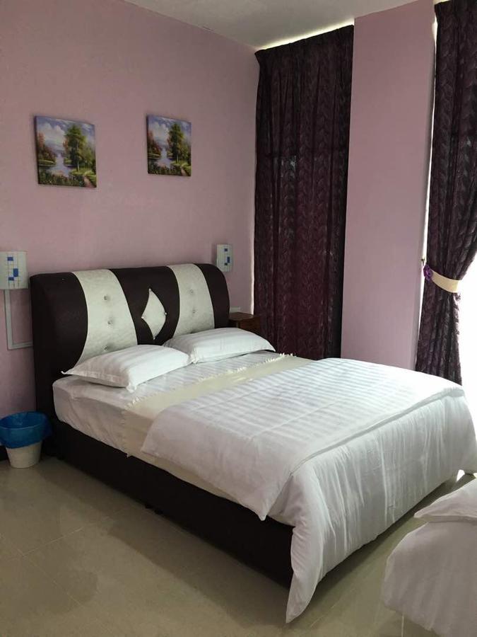Paka Tamim Seaview Hotel Bagian luar foto
