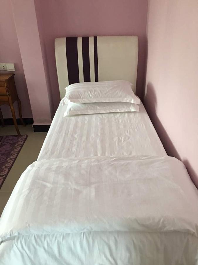Paka Tamim Seaview Hotel Bagian luar foto