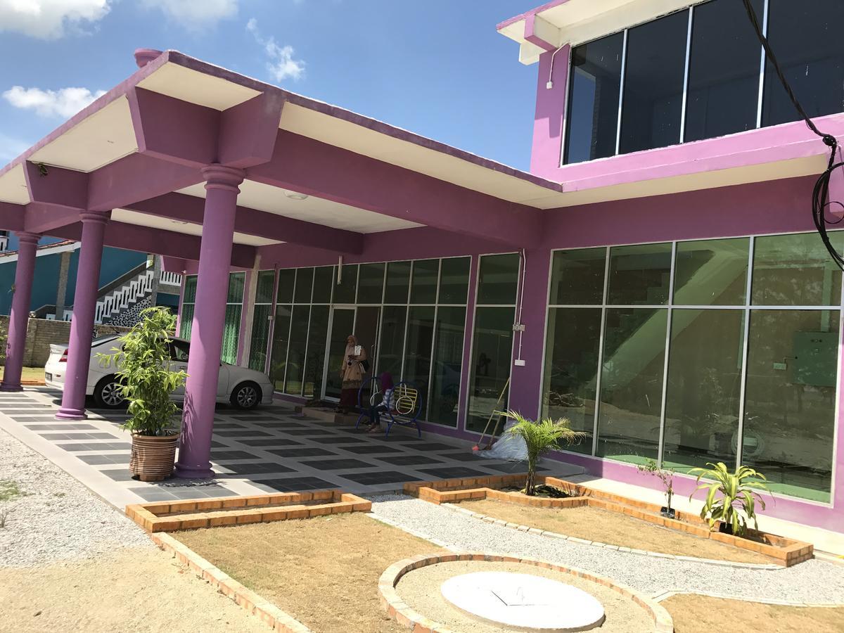 Paka Tamim Seaview Hotel Bagian luar foto