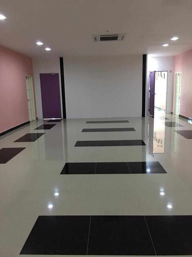 Paka Tamim Seaview Hotel Bagian luar foto