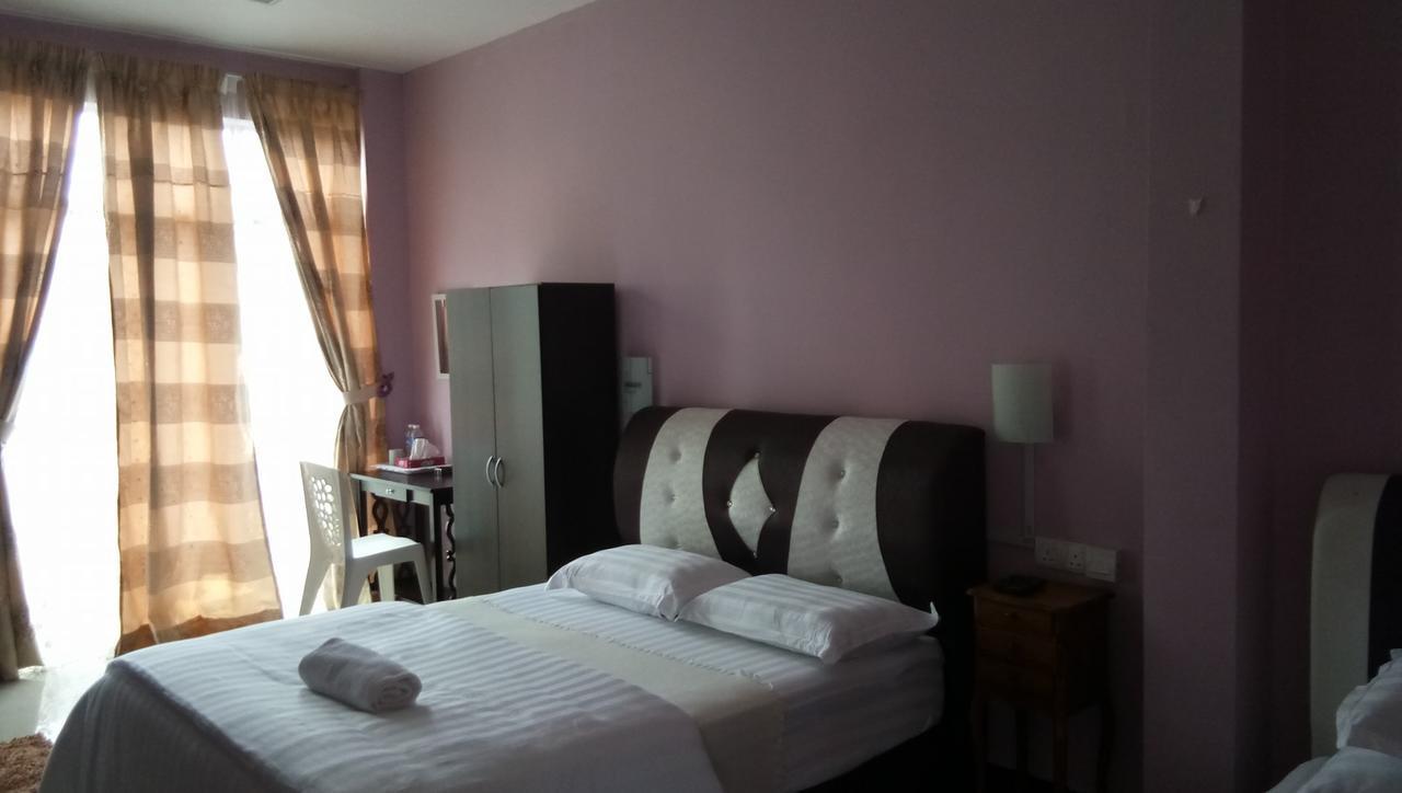 Paka Tamim Seaview Hotel Bagian luar foto